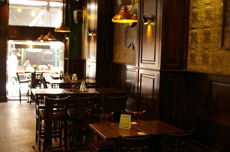 St. Patrick Irish Pub - Berarie & Sports Bar